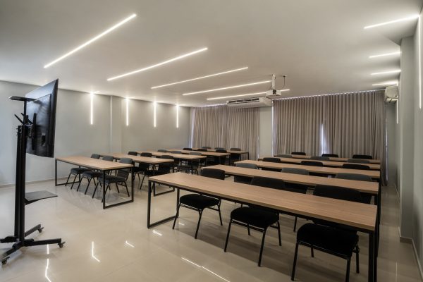 Business Conect Center_Calhau_216-HDR